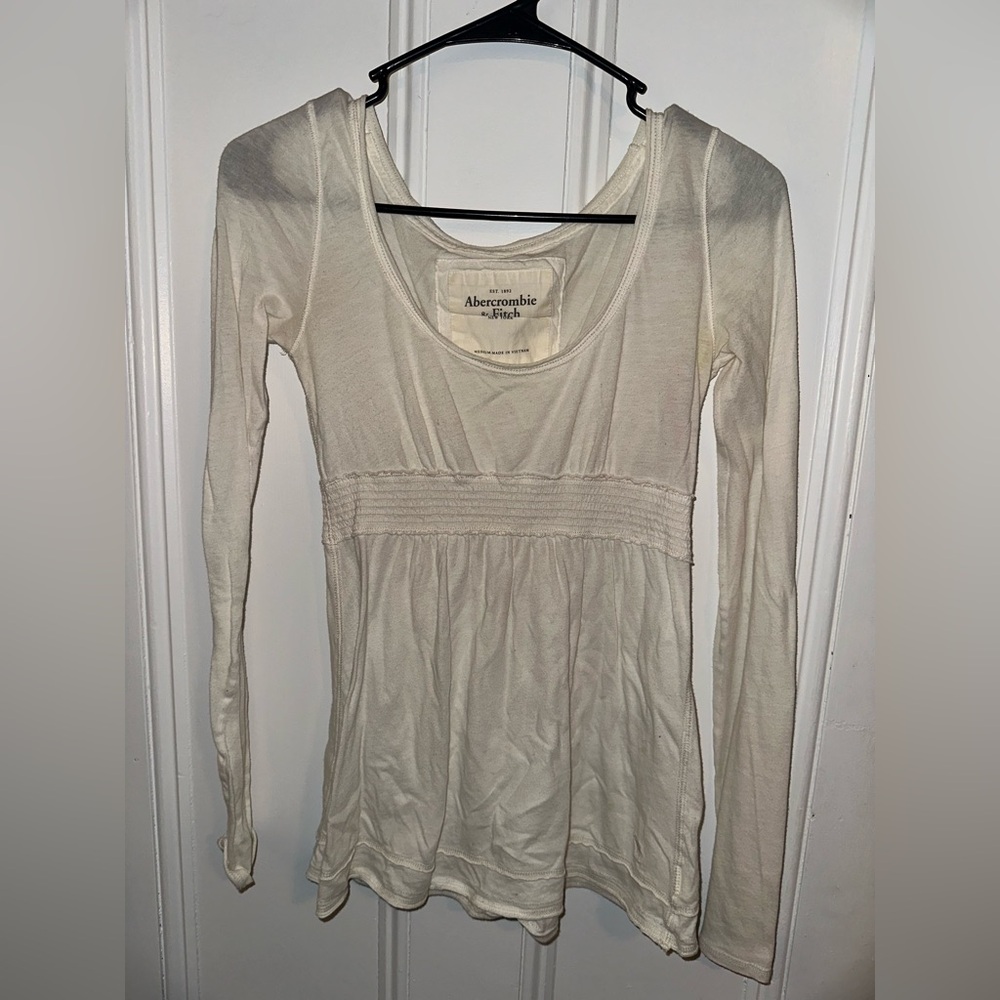Medium white Abercrombie & Fitch long sleeve shirt